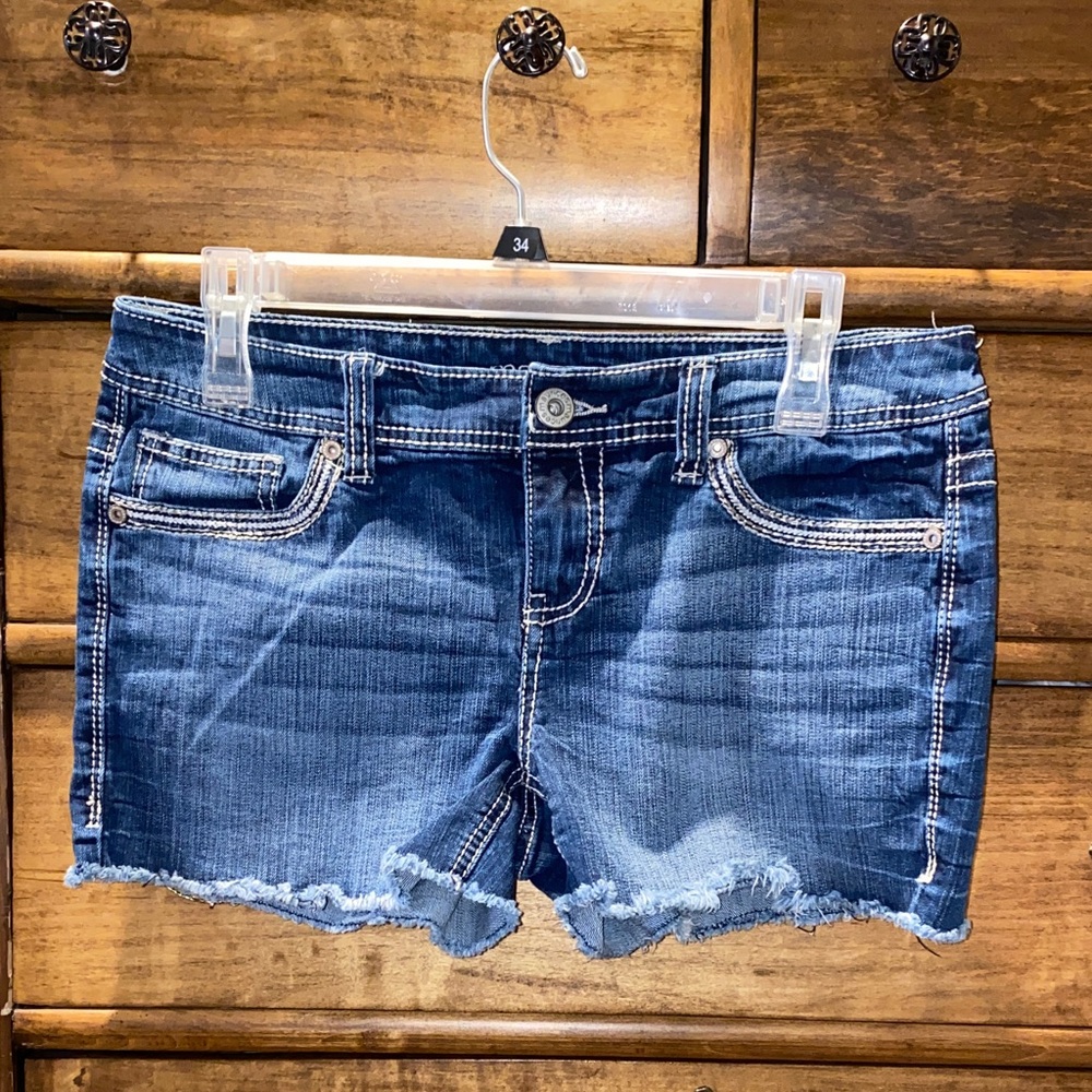 Maurice’s Size 7/8 Denim Shorts